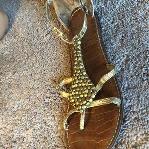 strappy/ gladiator sandals